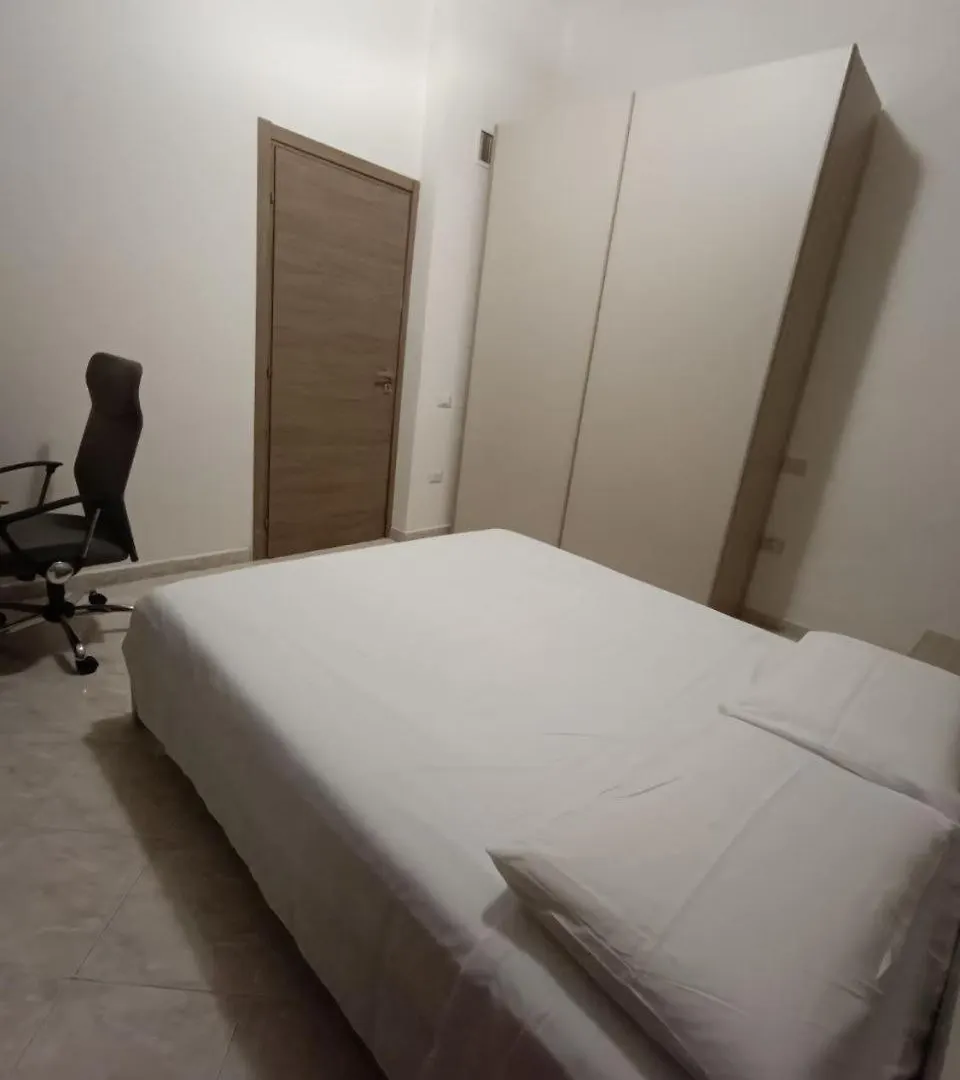 Πανσιόν Room Group Capoterra