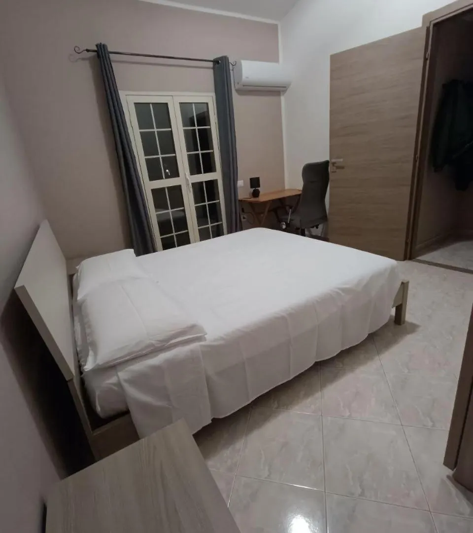 Affittacamere Room Group Capoterra